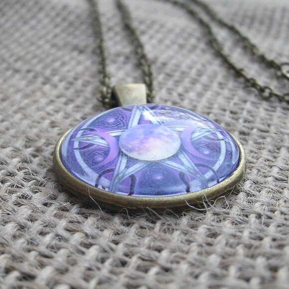 Goddess Symbol Pentacle Glass Cabochon Pendant Necklace - Picture 6 of 12